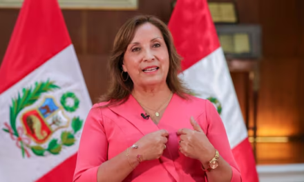 Dina Boluarte promueve la paz para atraer inversiones extranjeras al Perú